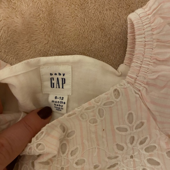 Baby Gap dress - Picture 2 of 2